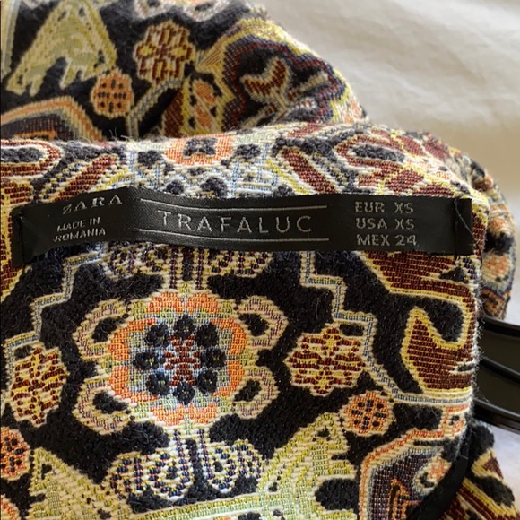 Zara Brocade short sleeve dress - Picture 4 of 5